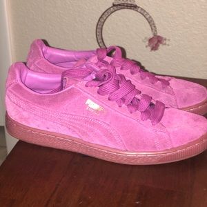 Barely Worn Women’s 9 Puma shoes